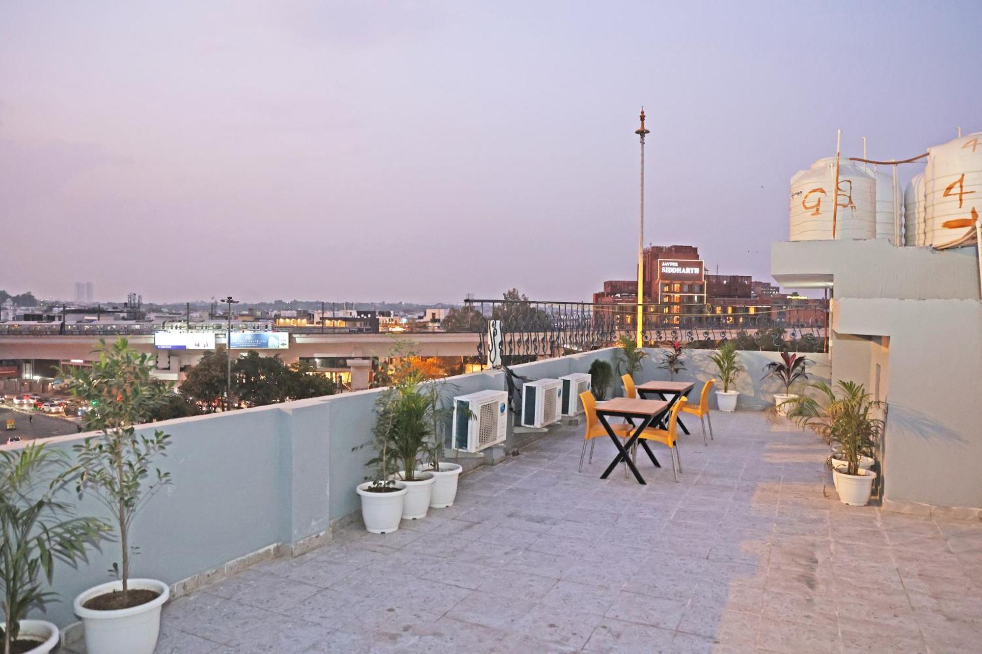 Back Stayz Delhi * New Delhi